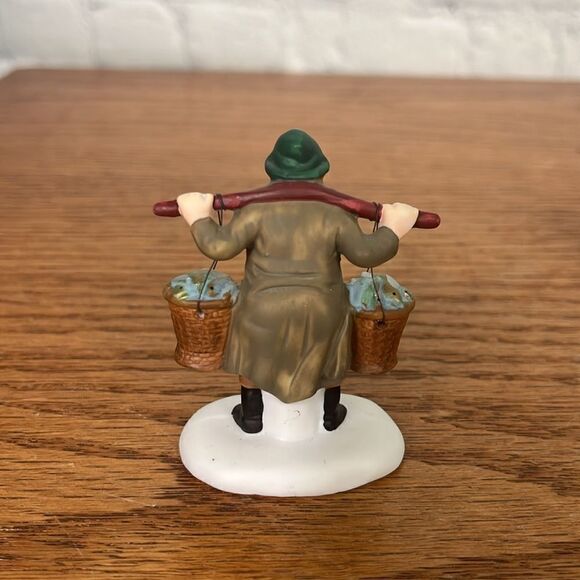 Dept 56 Winter Sleighride & Fish Monger Heritage Village Collection EUC - Picture 3 of 10